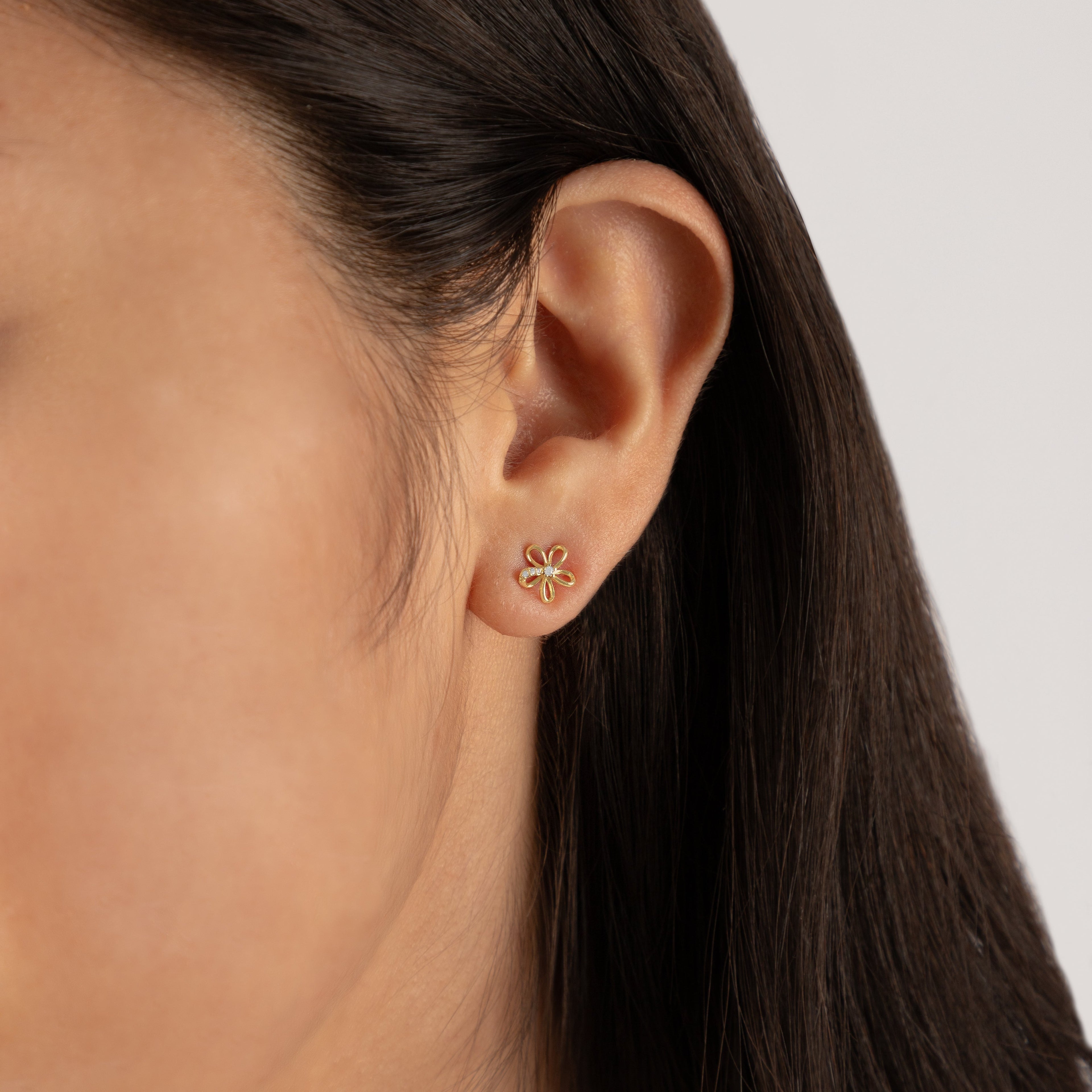 Arete Flor Punto Luz - AR40008