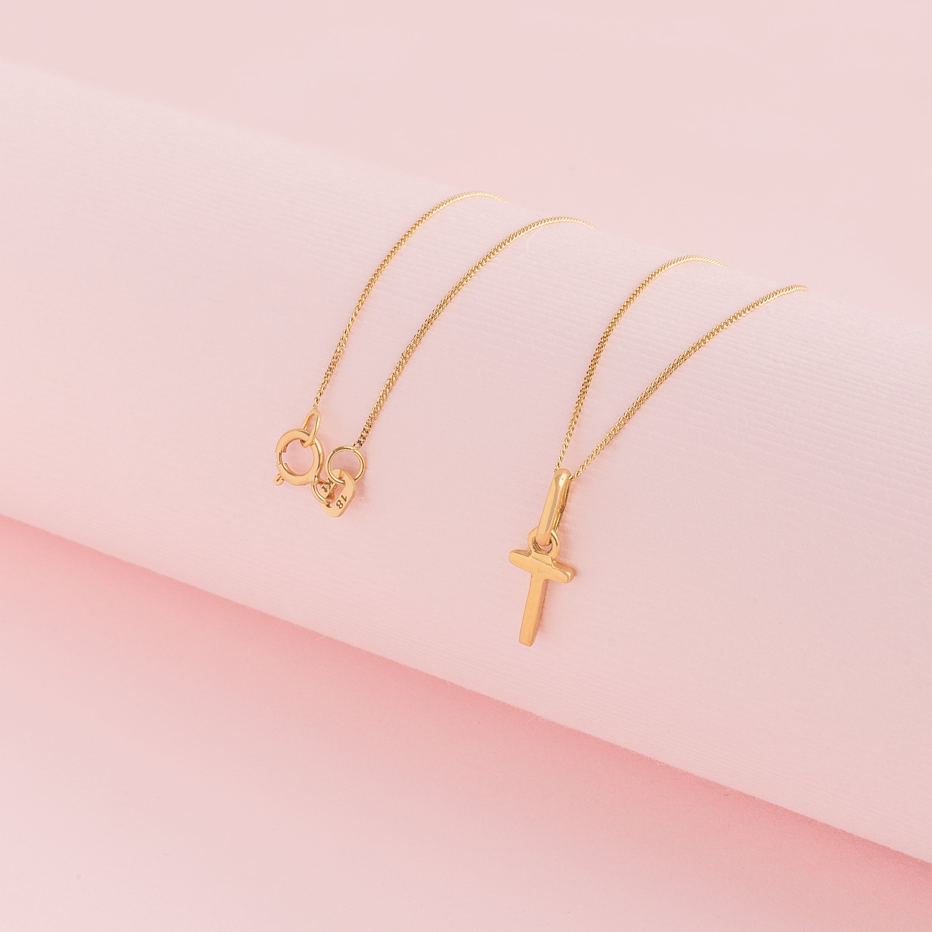 Dije Inicial Oro 18K