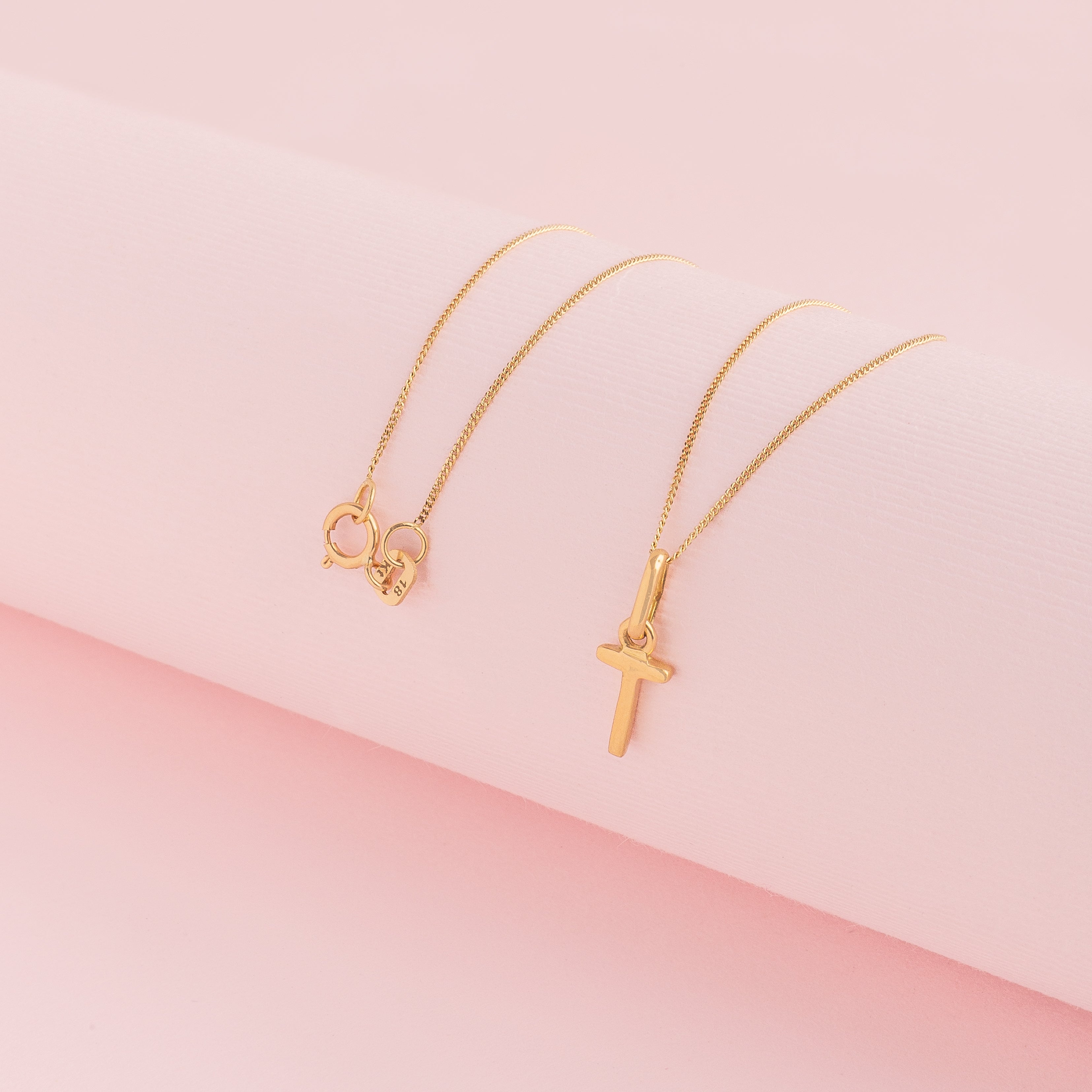 Dije Inicial Oro 18K