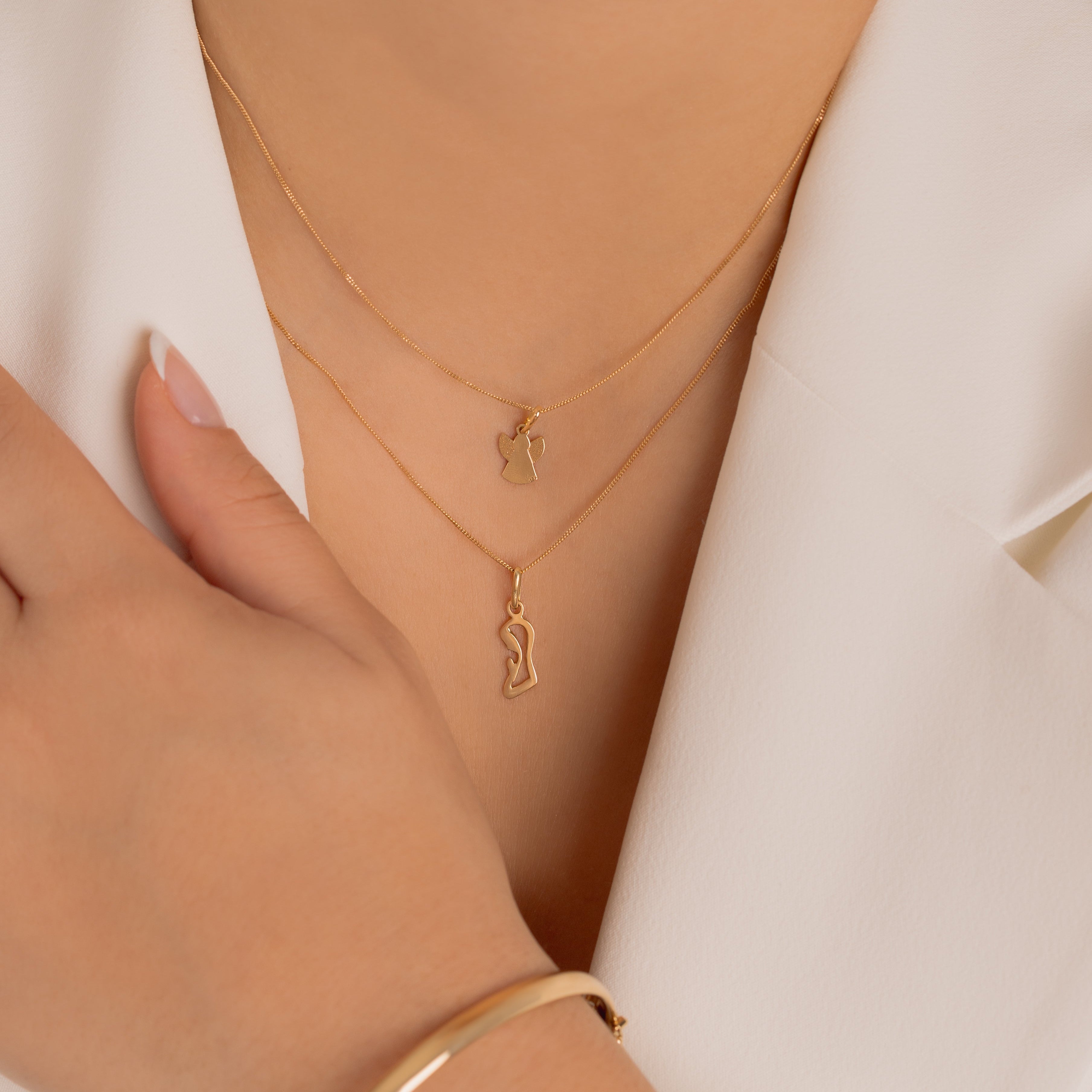 Dije Virgen Oro de 18k