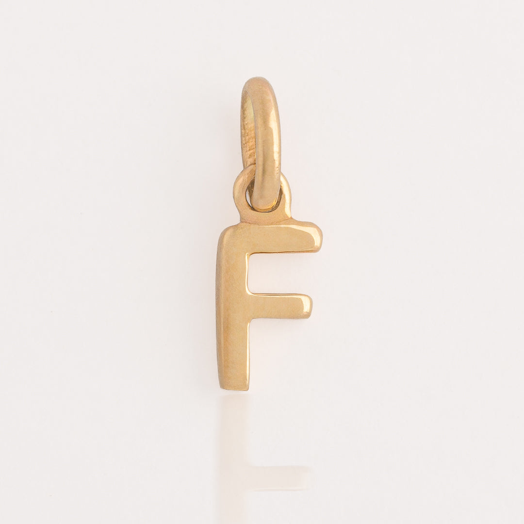 Dije Inicial Oro 18K
