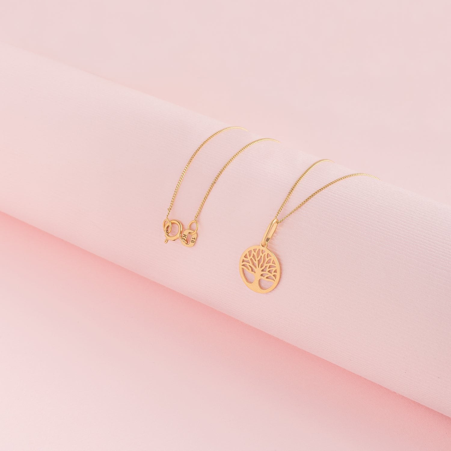 Collar Árbol Oro 18k
