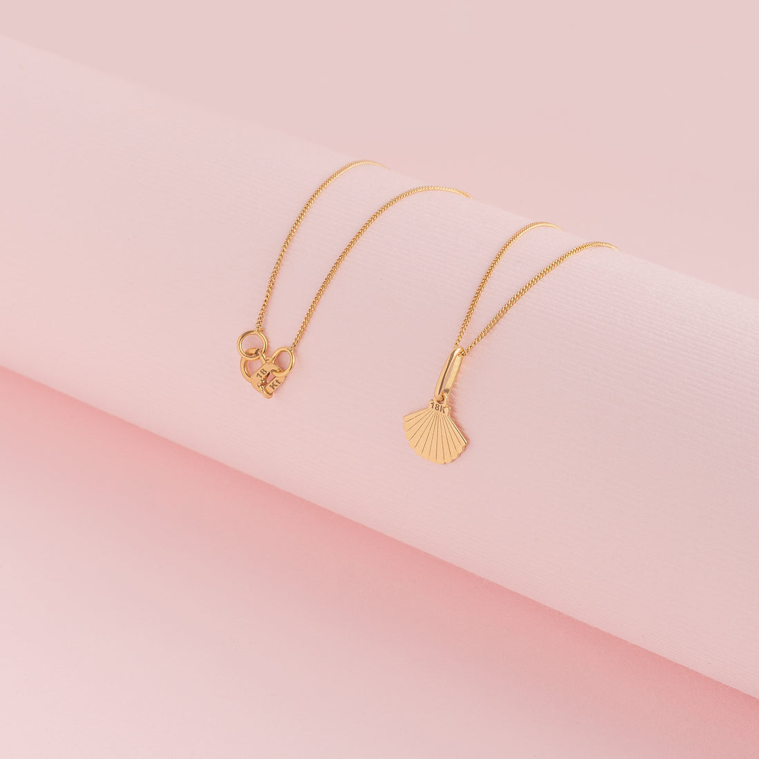 Dije De Abanico Oro 18k (precio no incluye cadena)