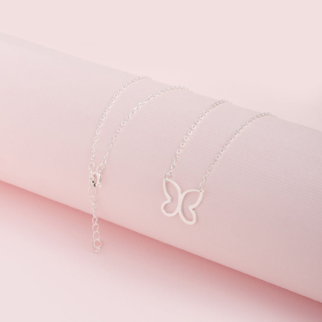 Collar Butterfly Light