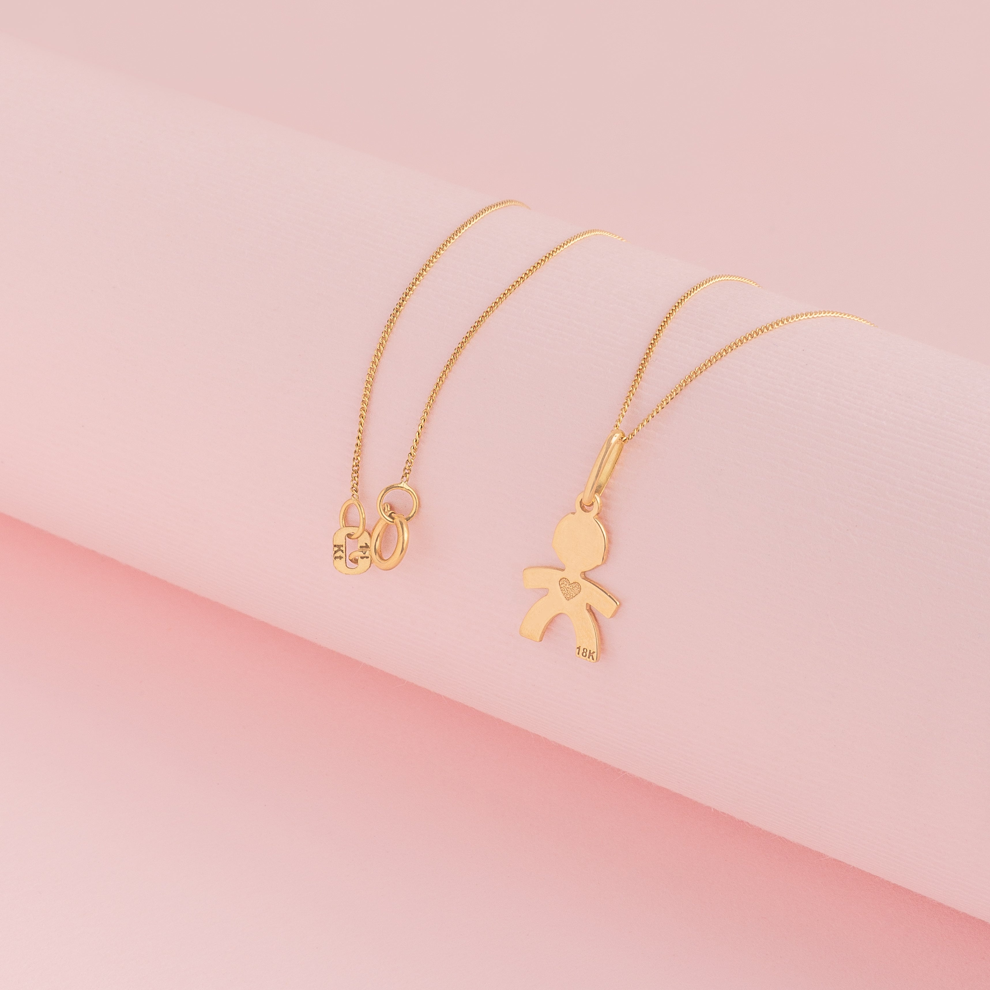 Dije Niño 18k (precio no incluye cadena)