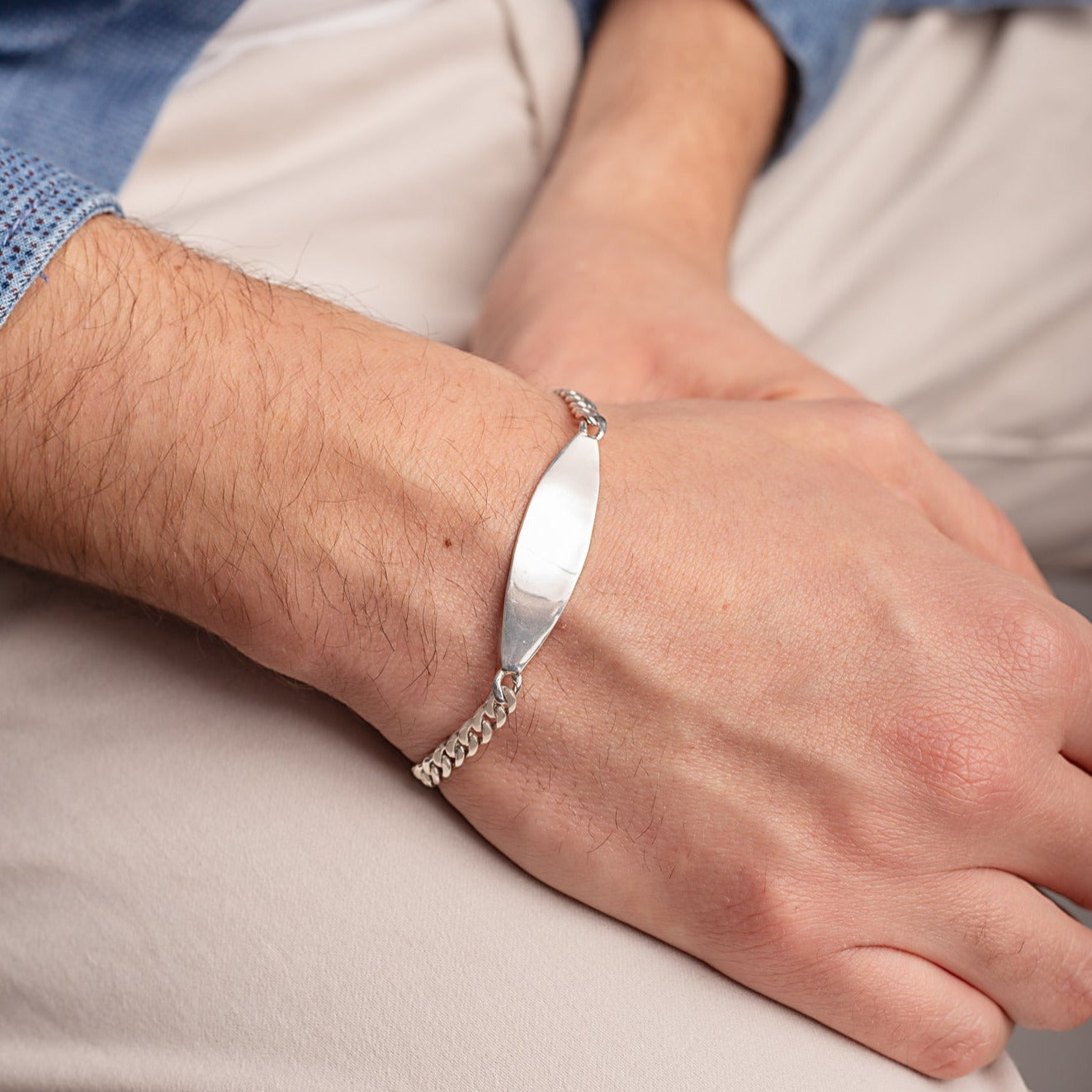 Pulsera Barbada Placa Oval 925