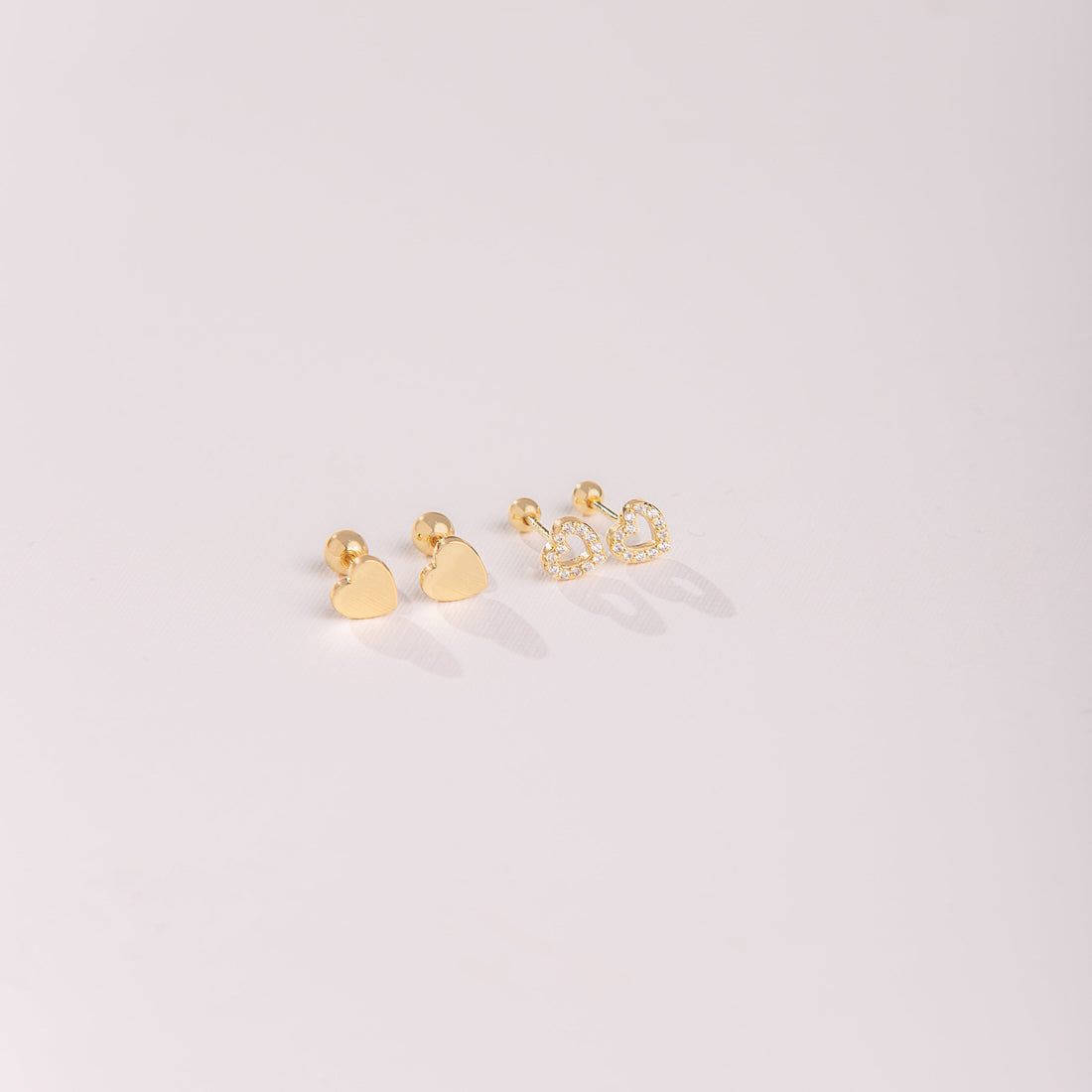 Aretes Love