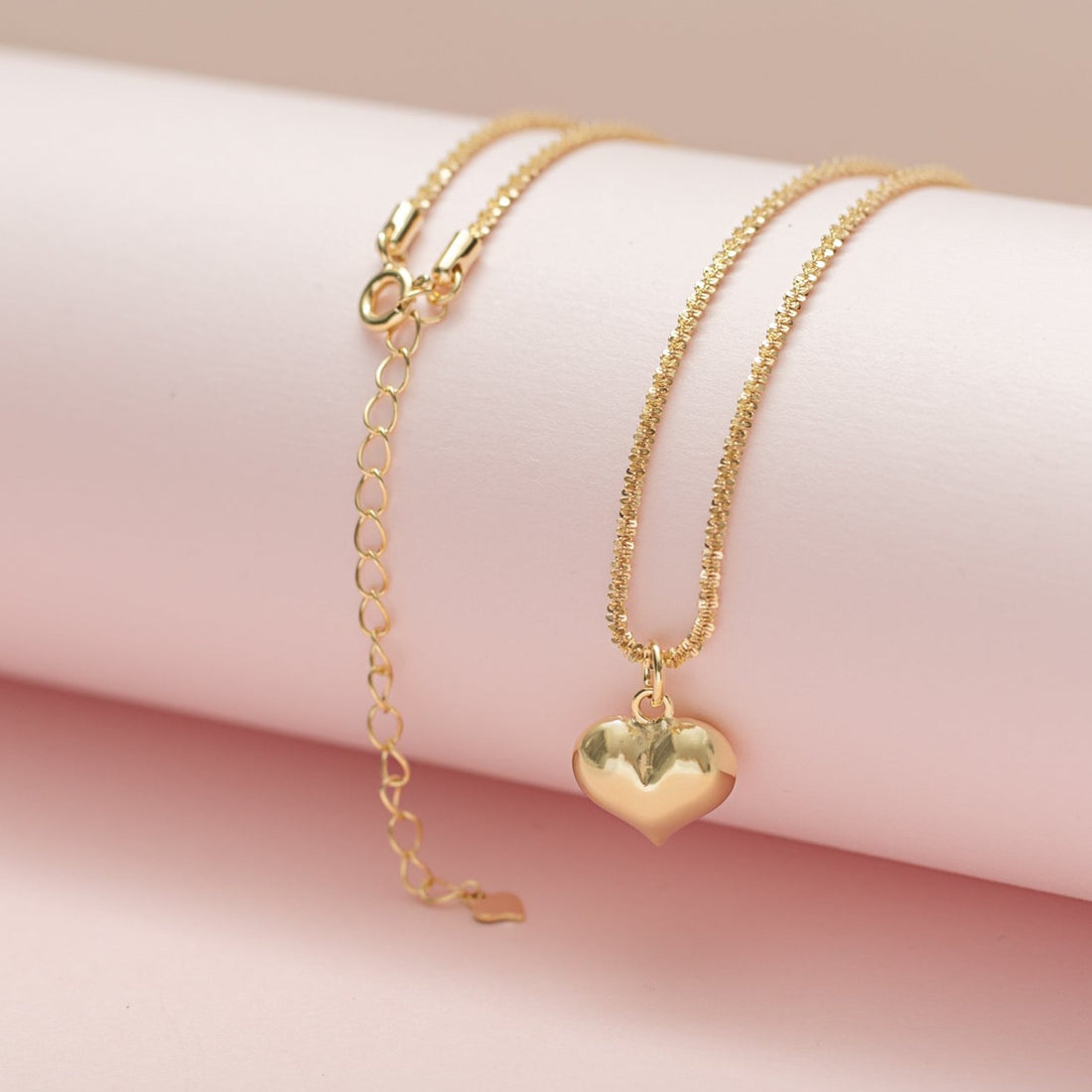 Collar corazón bombeado cadena tejida