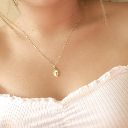 Collar Virgen de Guadalupe Oro 18k