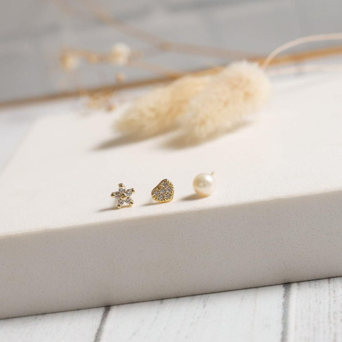 Aretes Perla Cultivada (Plata bañada en oro)