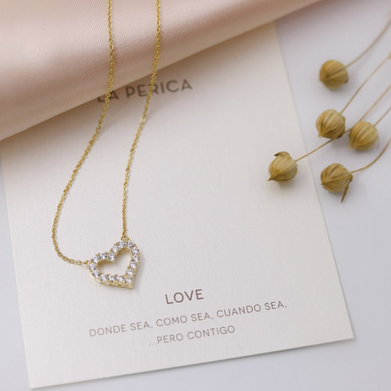 Collar corazón strass plata bañada en oro