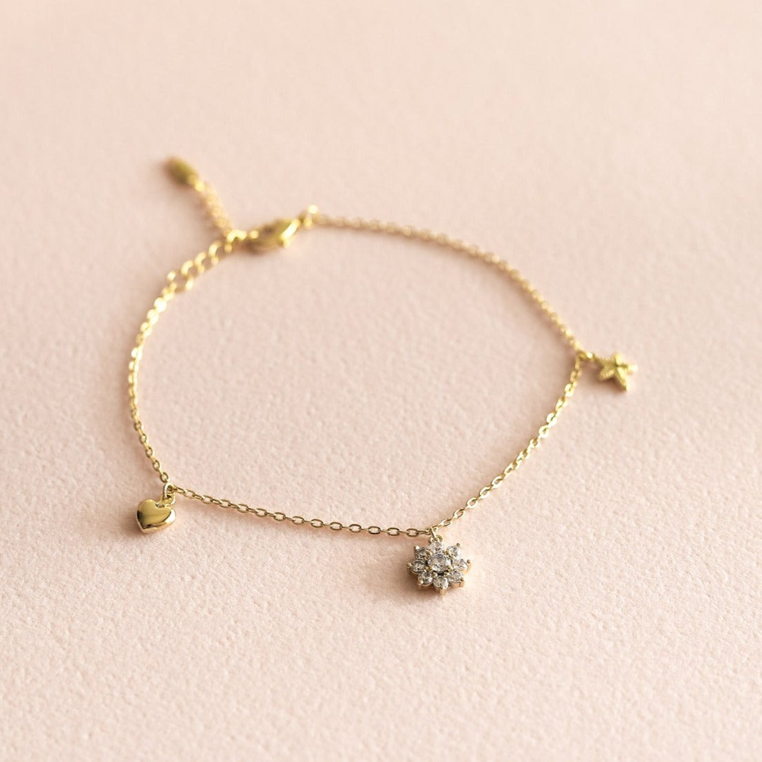 Pulsera Sole Cadena Flor, Corazón y Estrella