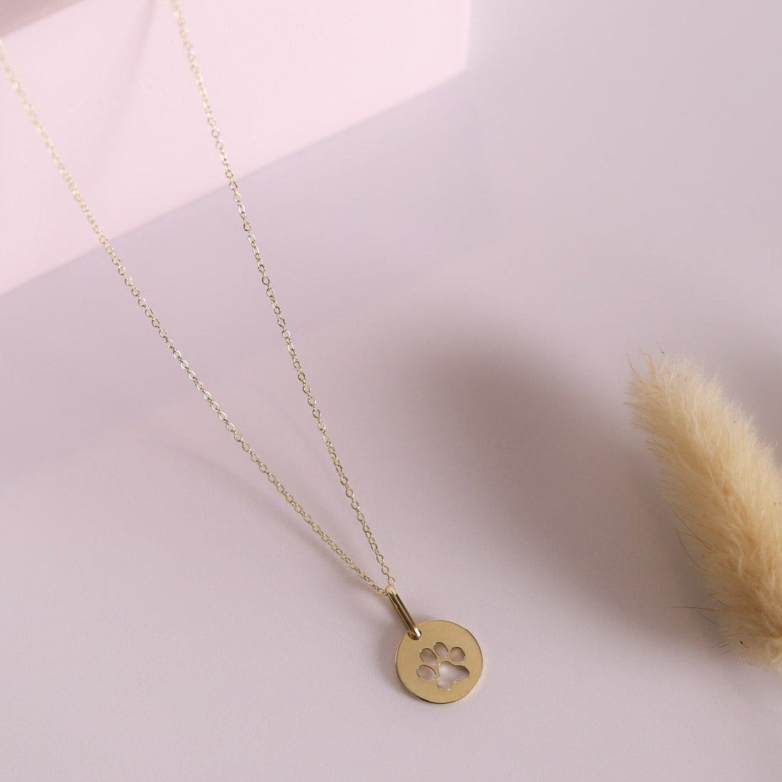 Collar Placa Huella Calada Oro 18 K