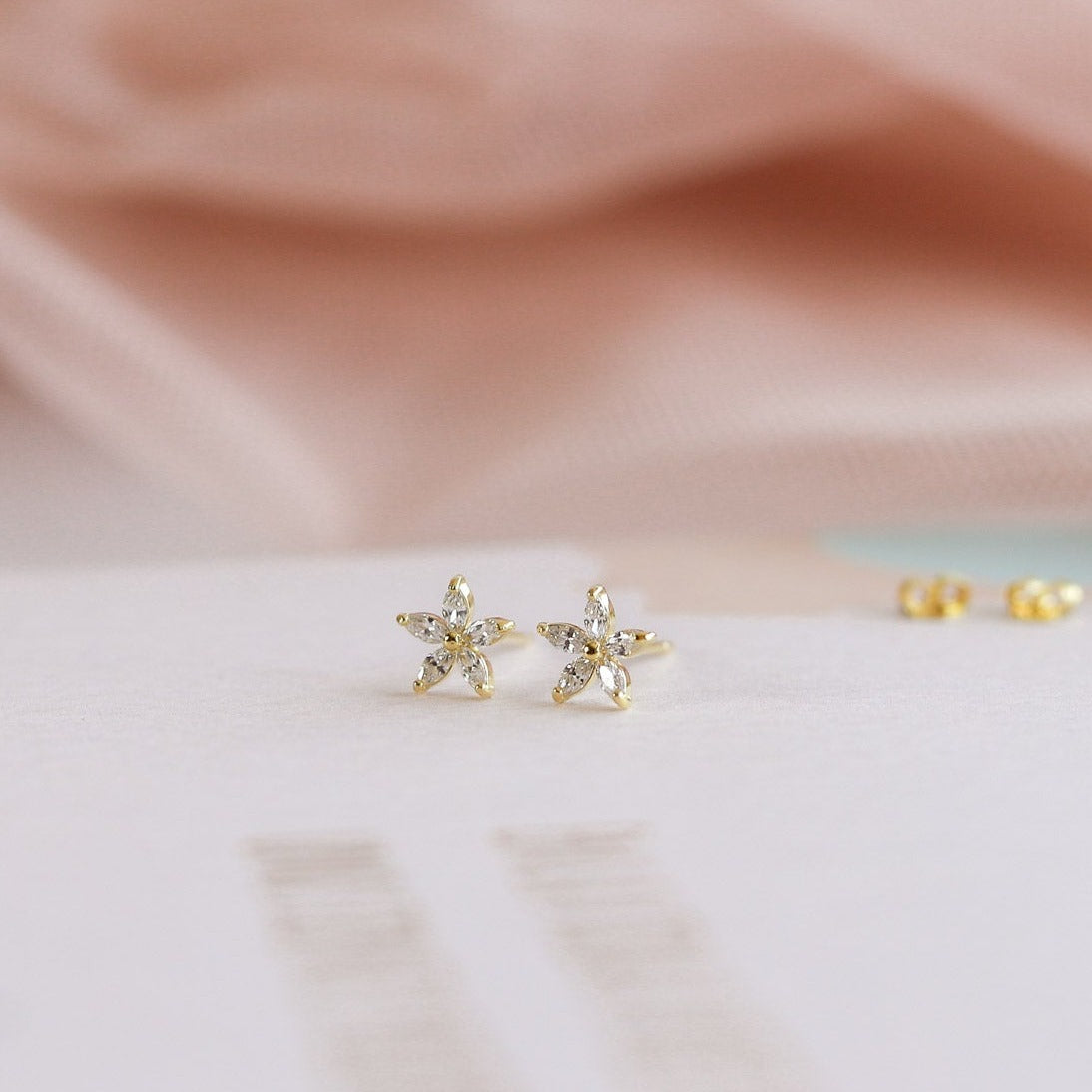 Aretes Flor de Cristal