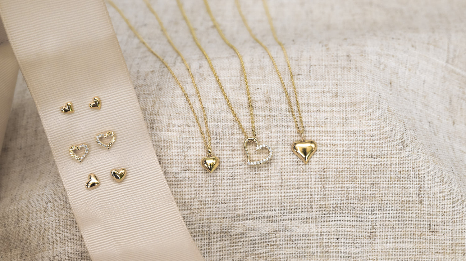 Collar Corazón Semi Bombeado