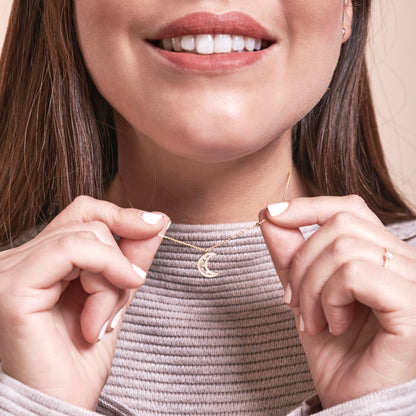 Collar media luna puntos