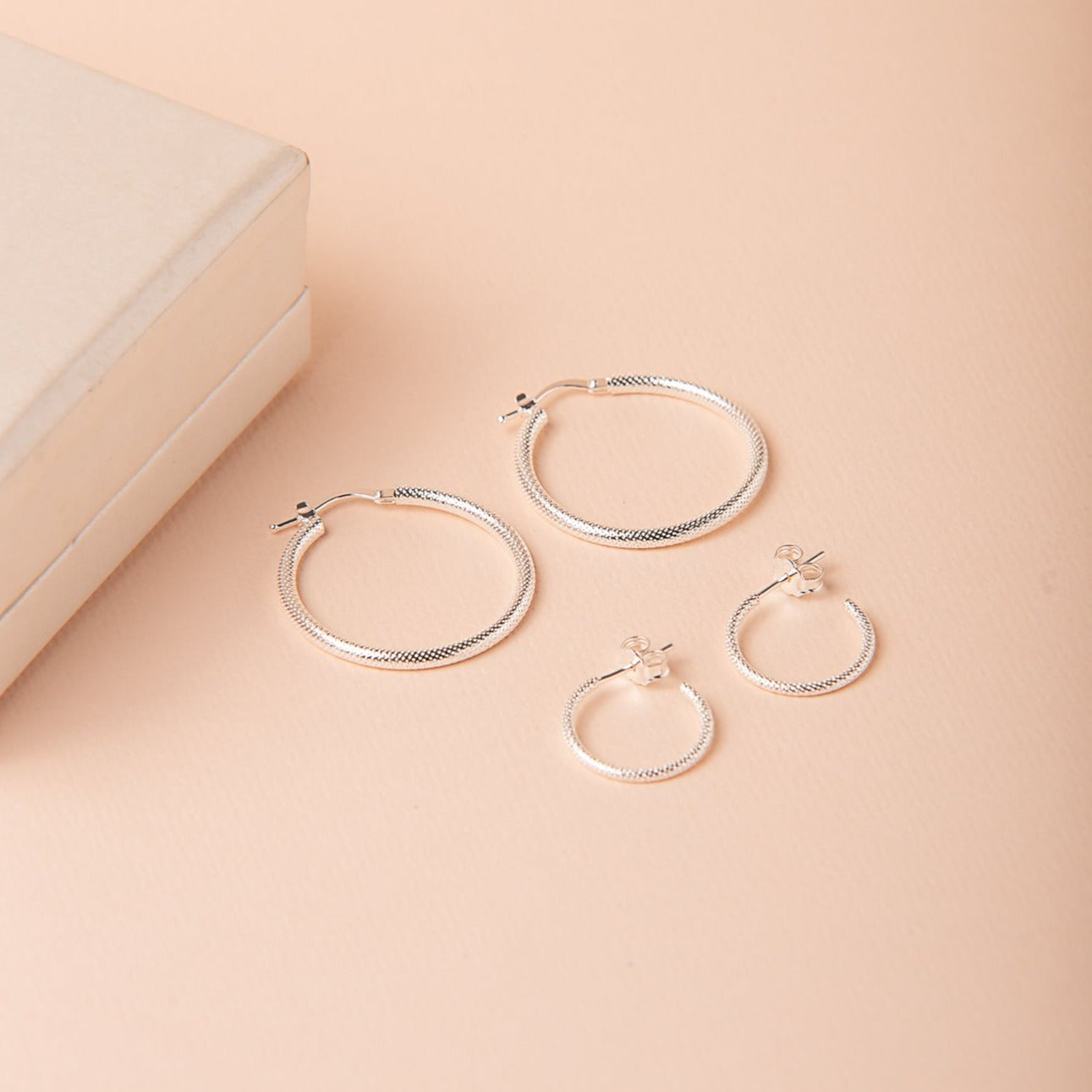 Argollas Texturizadas Snake Plata 925