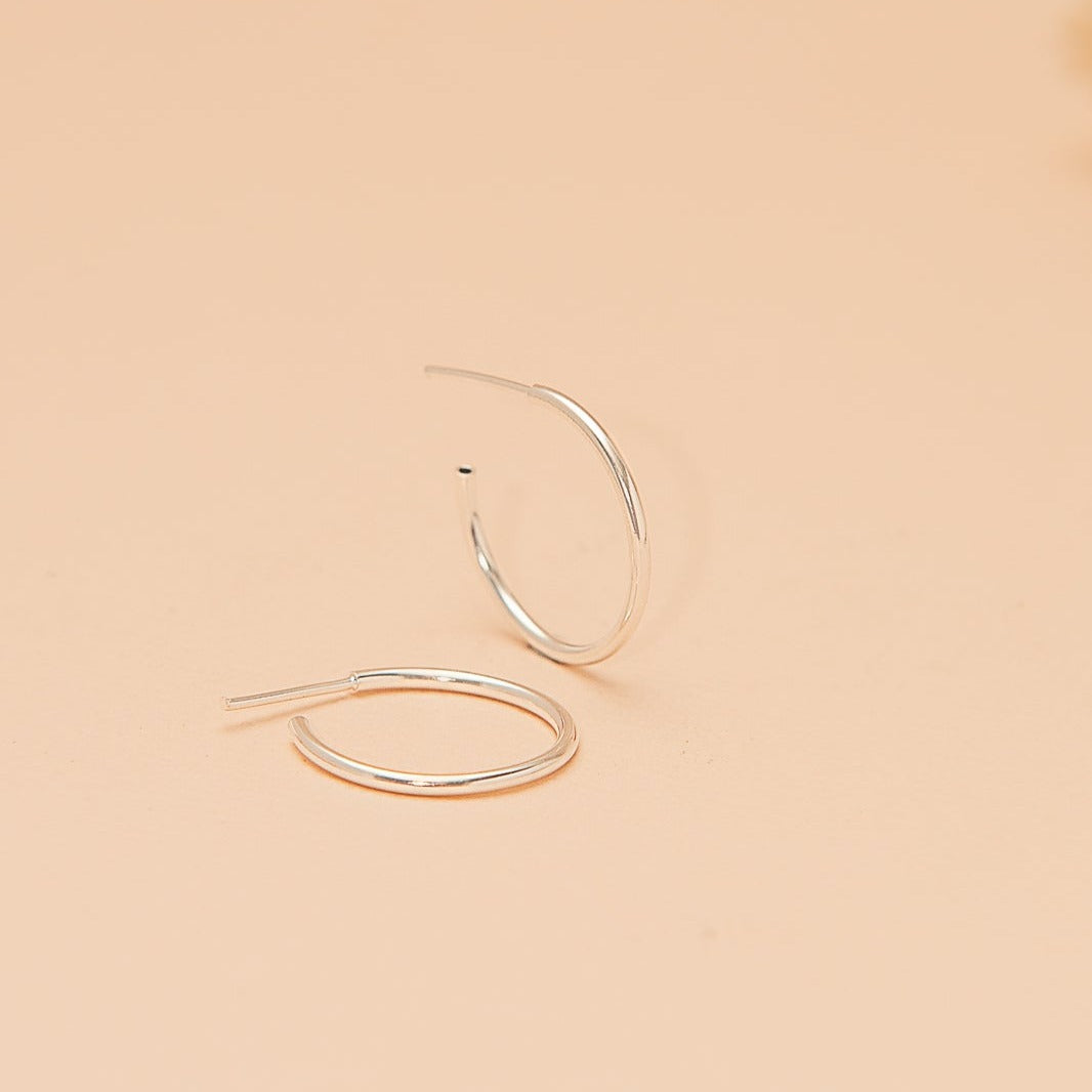 Argollas Clásicas con Broche Regular Plata 925