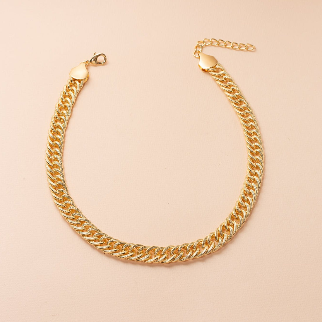Collar Ema