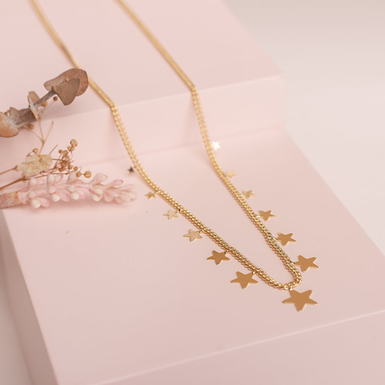 Collar estrellas lisas cadena gruesa