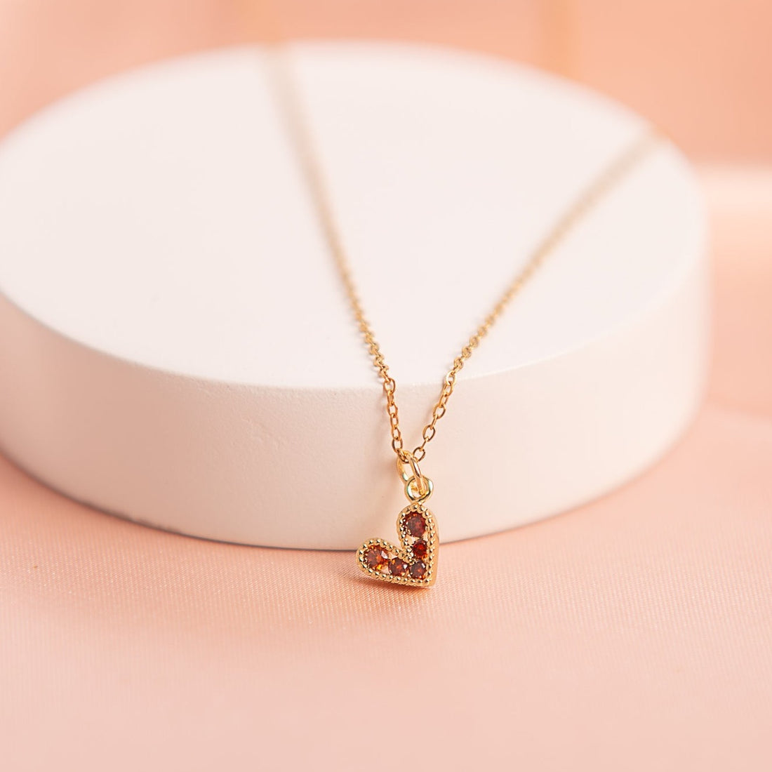 Collar corazón anaranjado strass