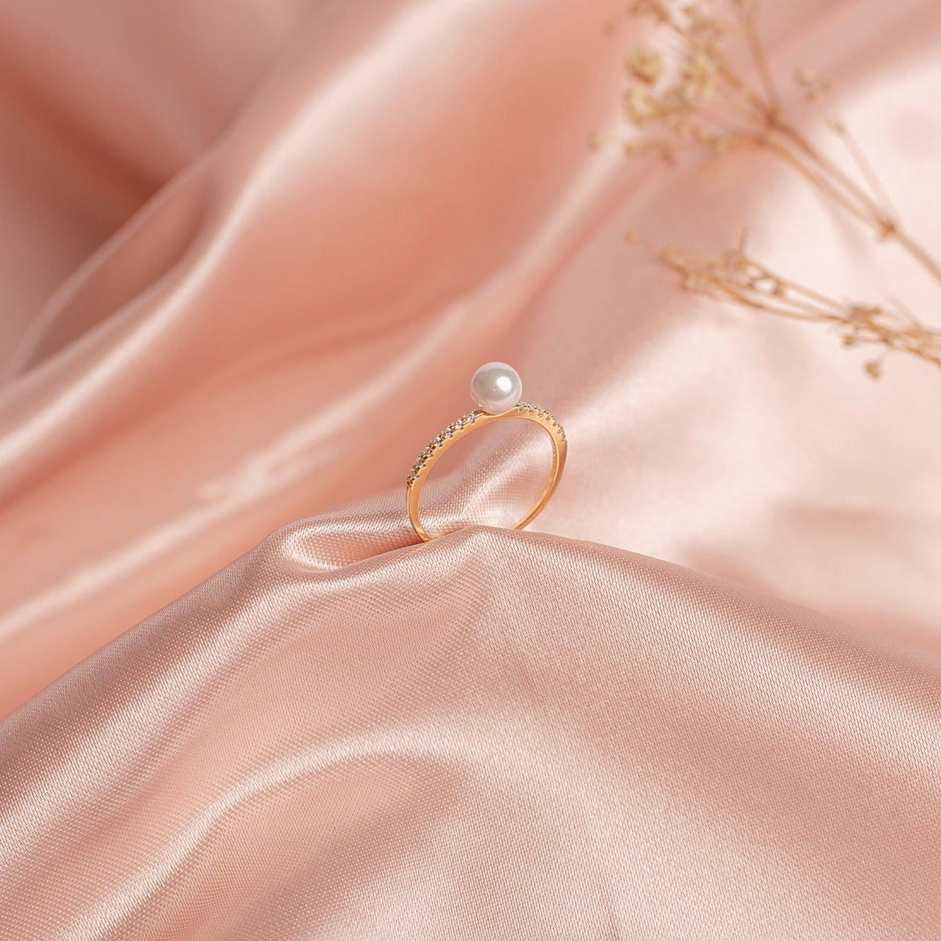 Anillo semi strass con Perla solitaria (plata bañada en oro)