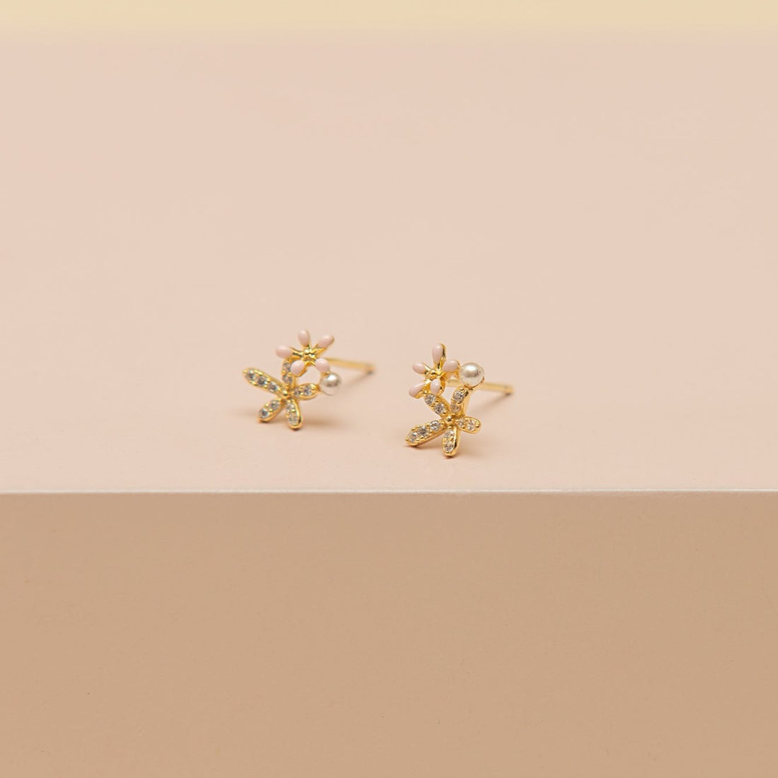 Aretes Spring Strass y Perlita