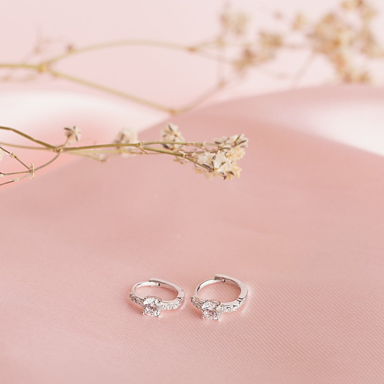 Argollas Strass y Punto Luz